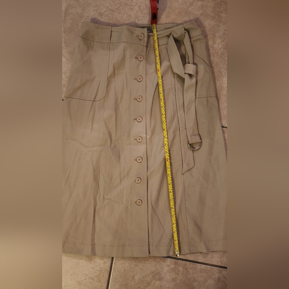 Croft and barrow stretch tan skirt - Picture 7 of 7